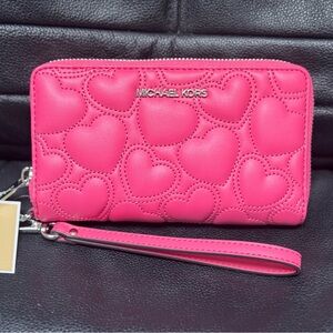 Michael Kors Jet Set Women Large Heart Embroidered Smartphone Wristlet HIbiscus